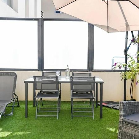 Superbe Appartement Avec Terrasse, Piscine & Parking Prive A 马赛 外观 照片
