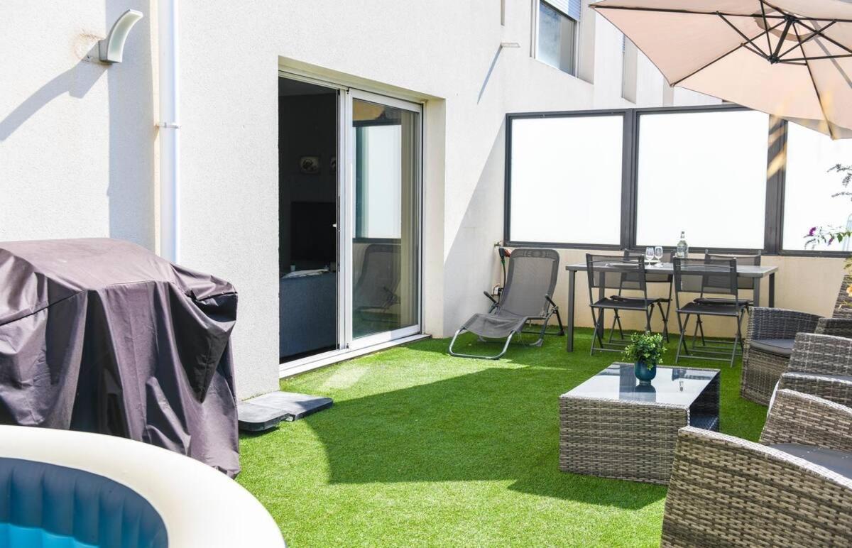 Superbe Appartement Avec Terrasse, Piscine & Parking Prive A 马赛 外观 照片